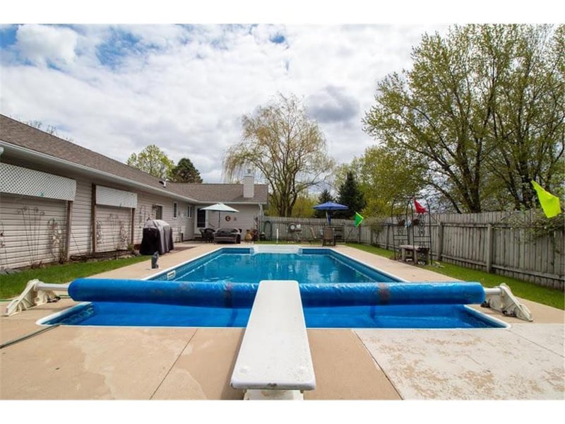 806 Nordland Ave, Lyle, MN 55953