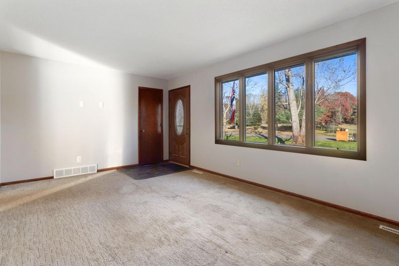 8720 257th Ave NW, Zimmerman, MN 55398