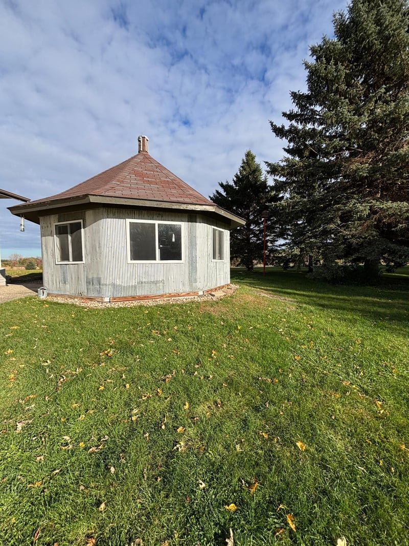 46279 193rd St, Morris, MN 56267