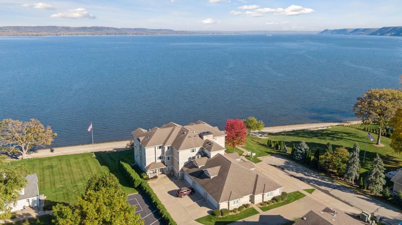 200 E Michigan St #5, Lake City, MN 55041