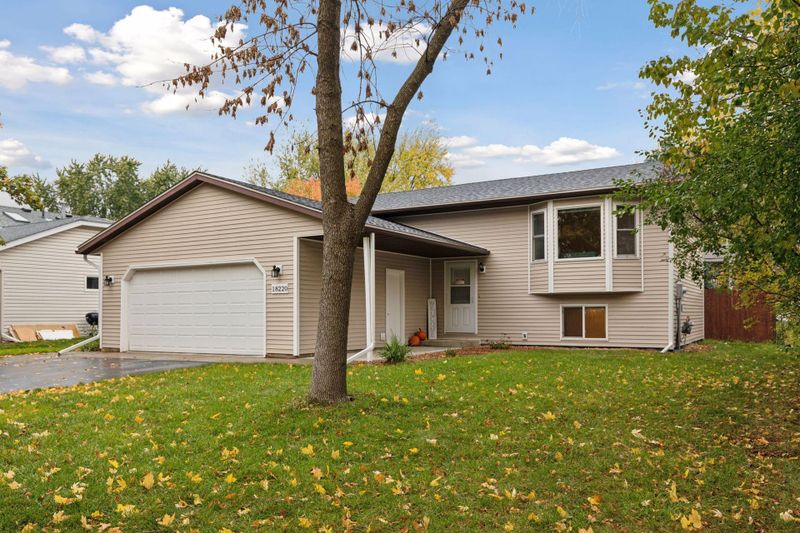 18220 Empire Trl, Farmington, MN 55024