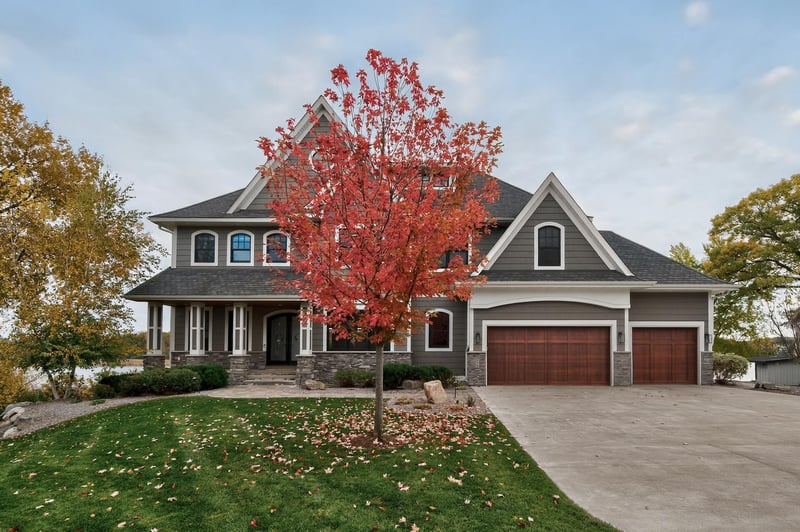 525 Smithtown Ct, Excelsior, MN 55331