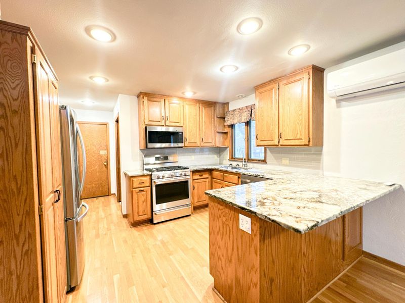 14633 7th Ave NW, Andover, MN 55304