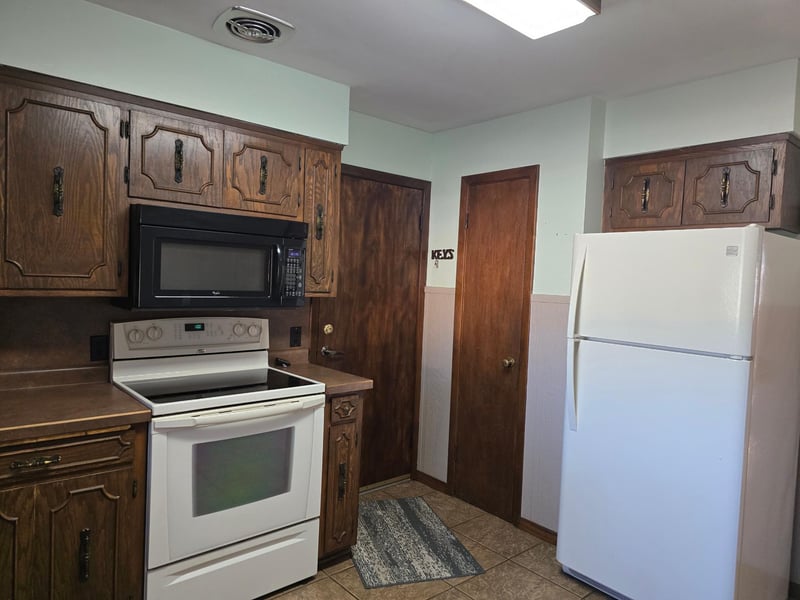 1024 Prince St, Mountain Lake, MN 56159