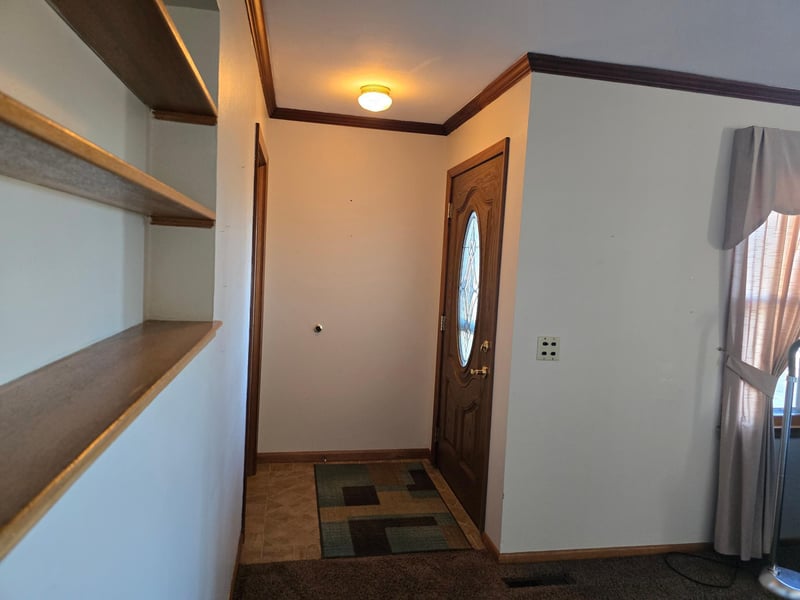1024 Prince St, Mountain Lake, MN 56159