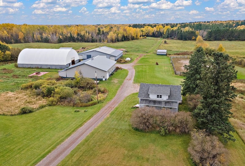 3974 W Pioneer Rd, Duluth, MN 55803