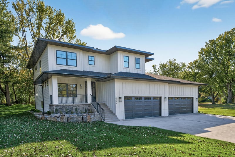 14329 Prince Pl, Minnetonka, MN 55345