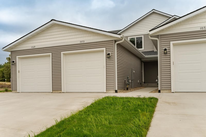 1073 Century Village Ln NE, Rochester, MN 55906