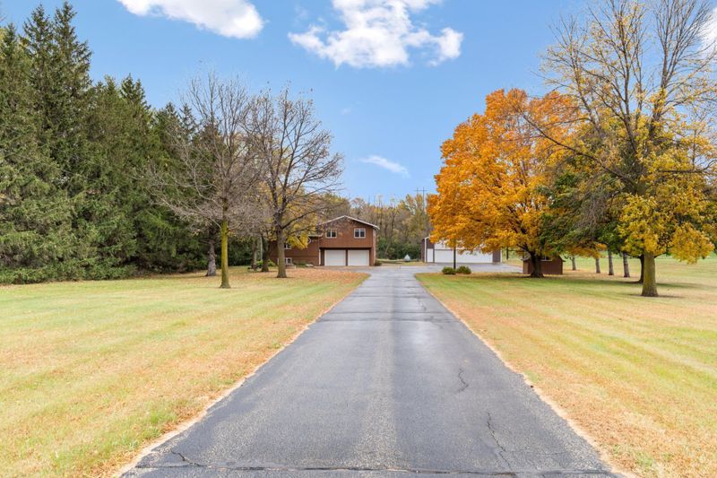 21949 Bagley Ave, Faribault, MN 55021
