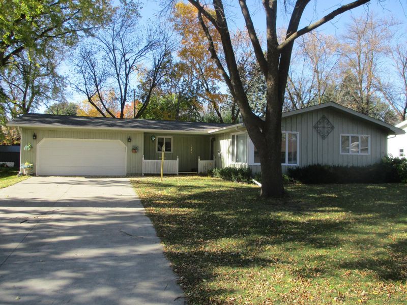 1505 N 6th St, Montevideo, MN 56265