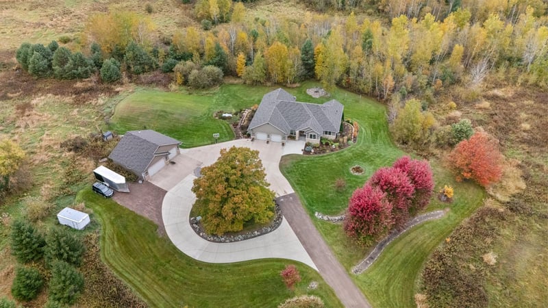 24291 Hinckley Rd, Pine City, MN 55063