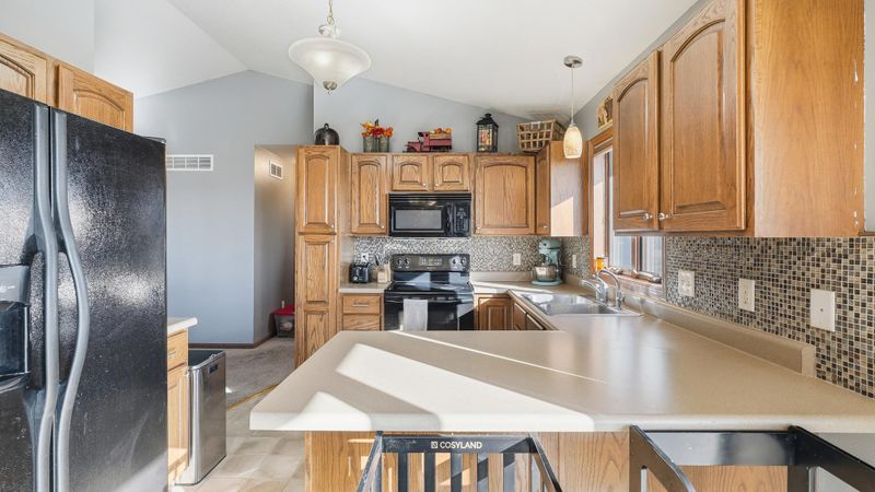 109 Emily Ln, Mankato, MN 56001