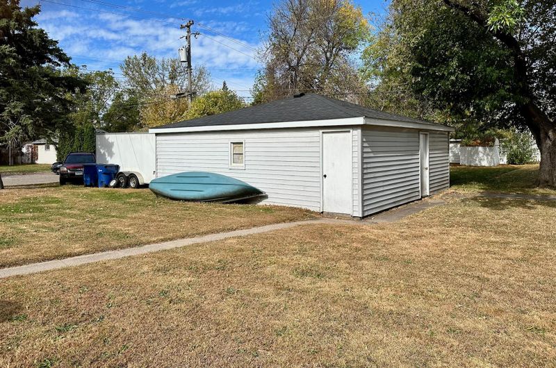1423 7th St N, Saint Cloud, MN 56303