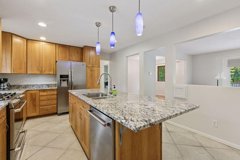 6200 132nd Way, Apple Valley, MN 55124