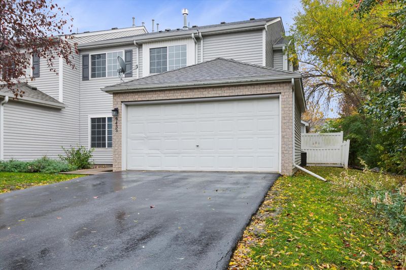 9433 Jewel Ln N, Maple Grove, MN 55311