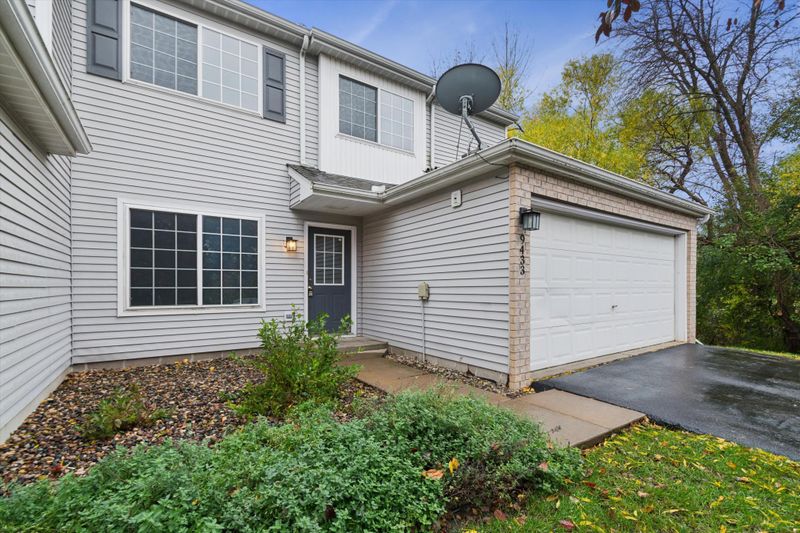 9433 Jewel Ln N, Maple Grove, MN 55311