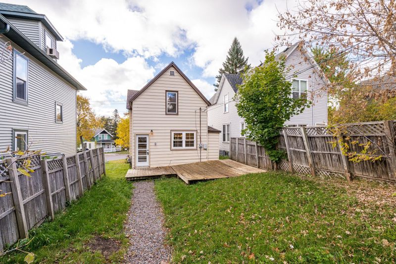 5305 Medina St, Duluth, MN 55807