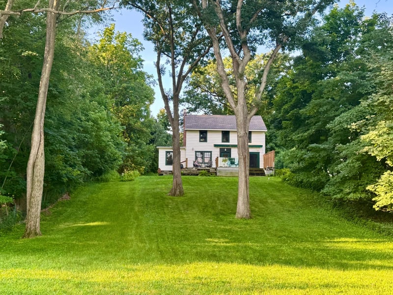 2431 S Shore Blvd, White Bear Lake, MN 55110