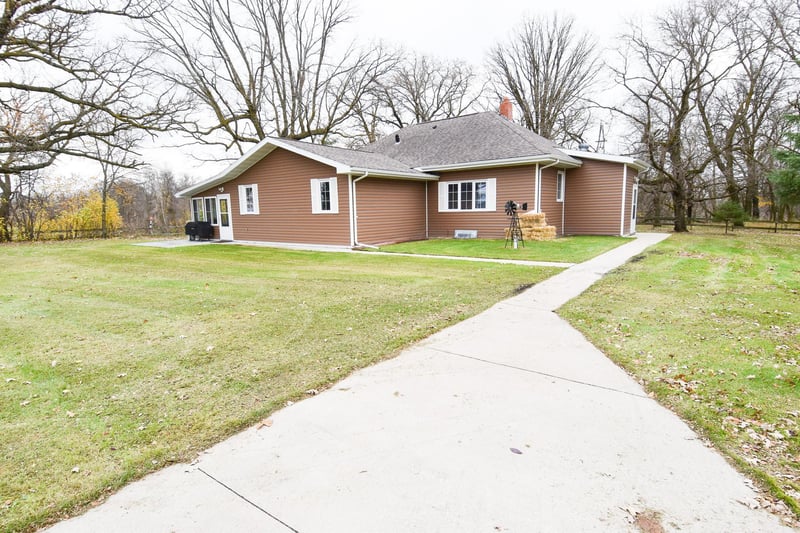 34311 150th Ave NW, Newfolden, MN 56738
