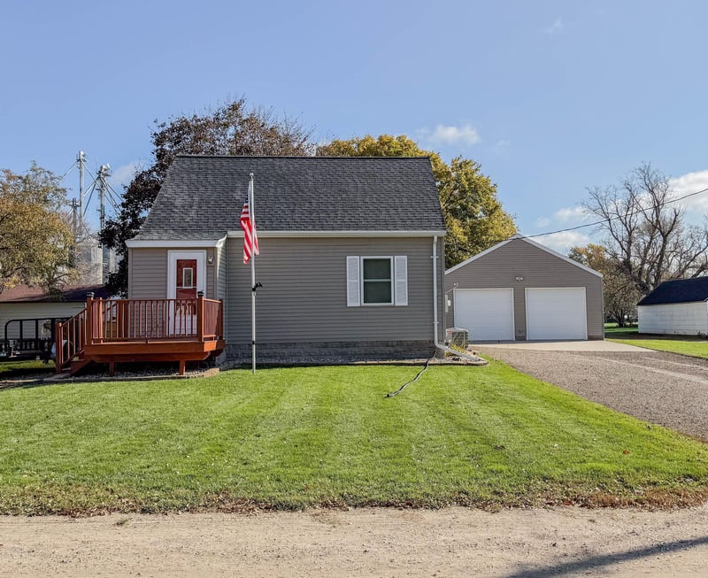 18831 46th St SW, Blomkest, MN 56216
