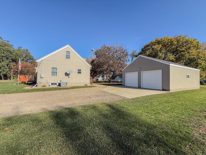 18831 46th St SW, Blomkest, MN 56216