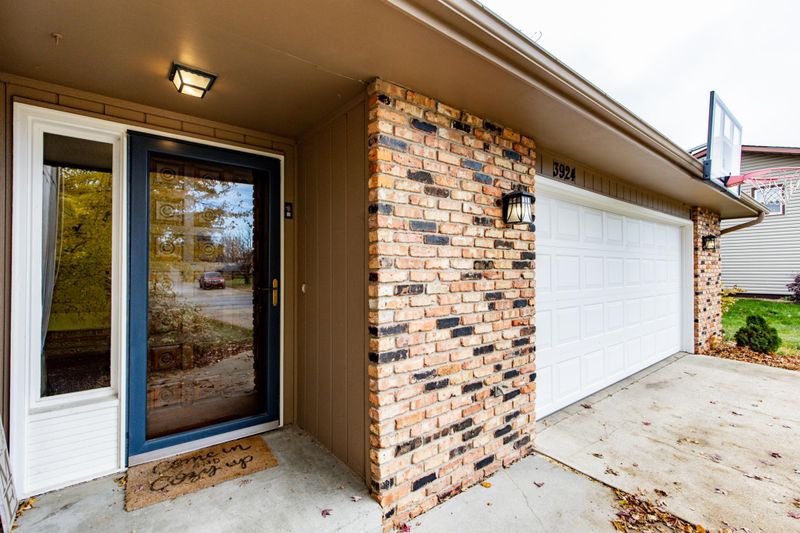 3924 3rd St S, Moorhead, MN 56560