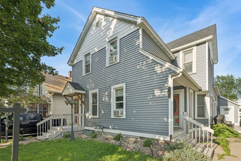 735 Madison St NE, Minneapolis, MN 55413