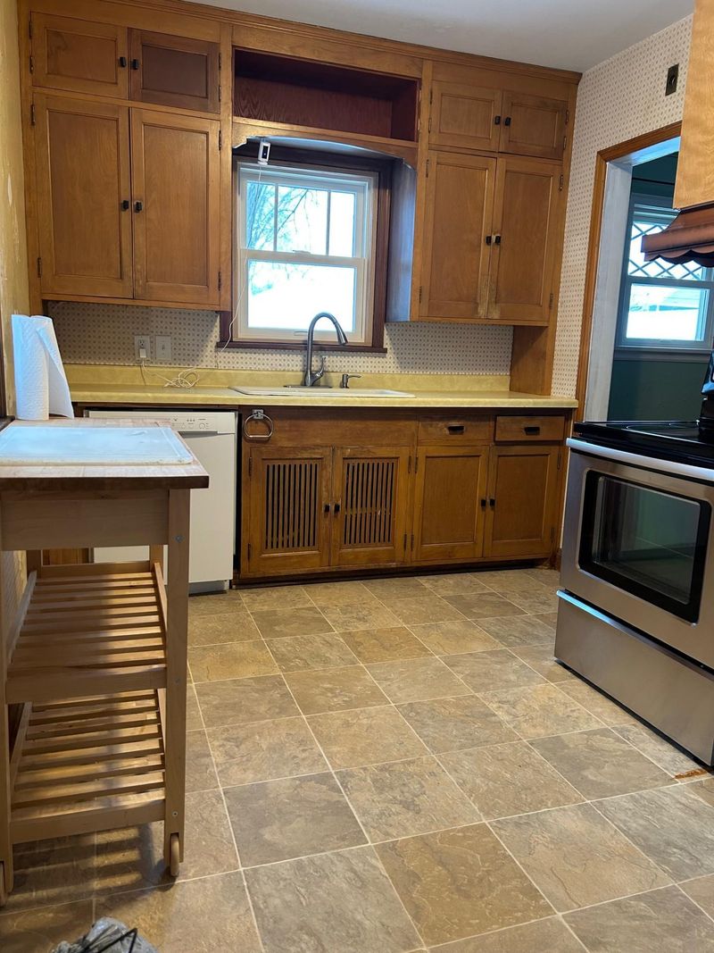 881 Clear Ave, Saint Paul, MN 55106