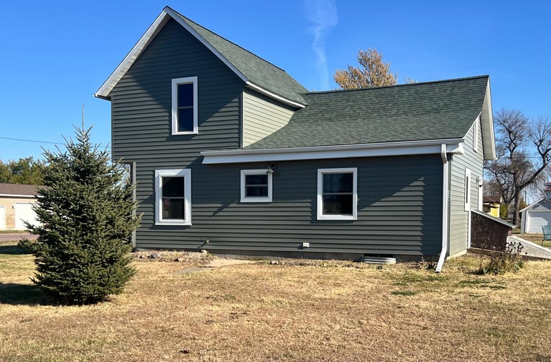 326 NW 1st St, Granada, MN 56039