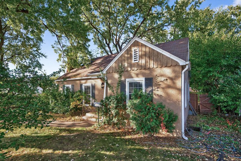 5416 51st Ave N, Crystal, MN 55429