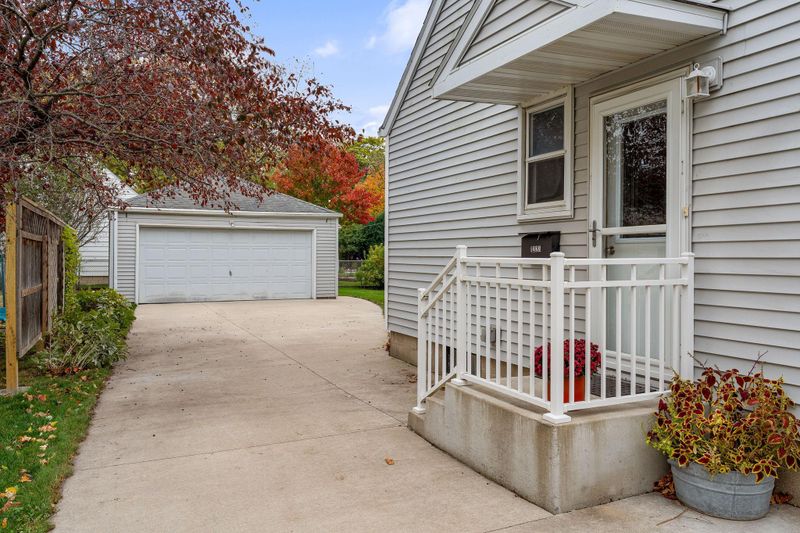 1223 S Cedar Ave, Owatonna, MN 55060