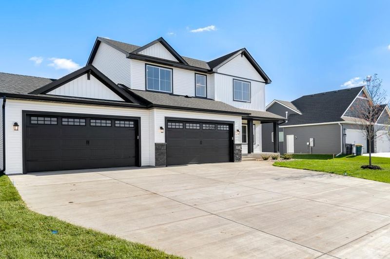 7751 Gunner Dr, Clear Lake, MN 55319