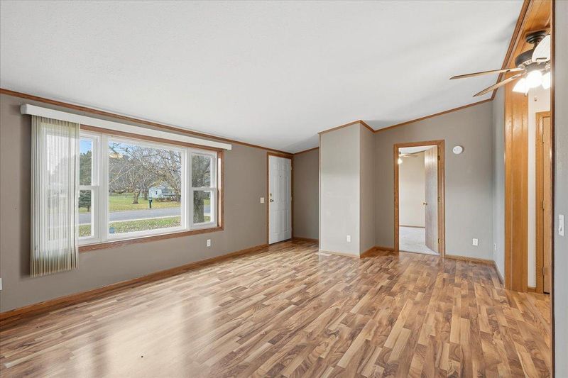 947 3rd St SW, Clear Lake, WI 54005
