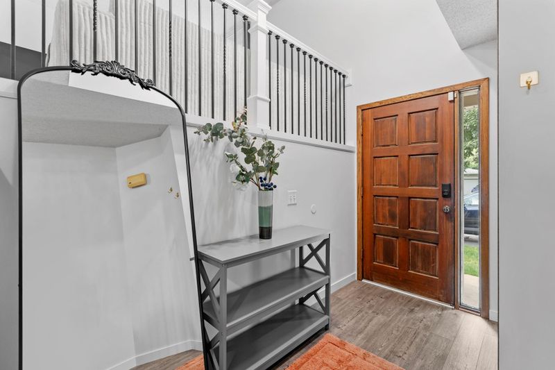 14258 Towers Ln, Eden Prairie, MN 55347