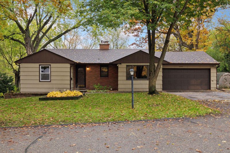 11911 James Rd, Hopkins, MN 55343