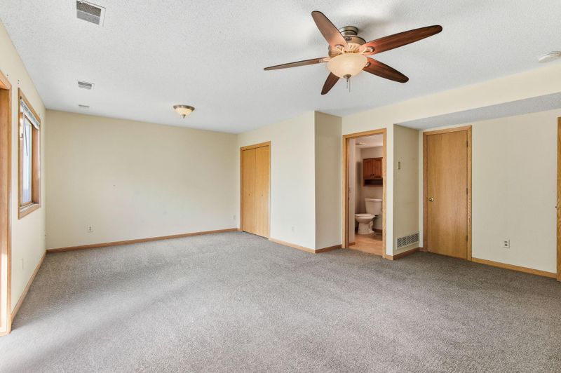 9235 E Point Douglas Ln S, Cottage Grove, MN 55016