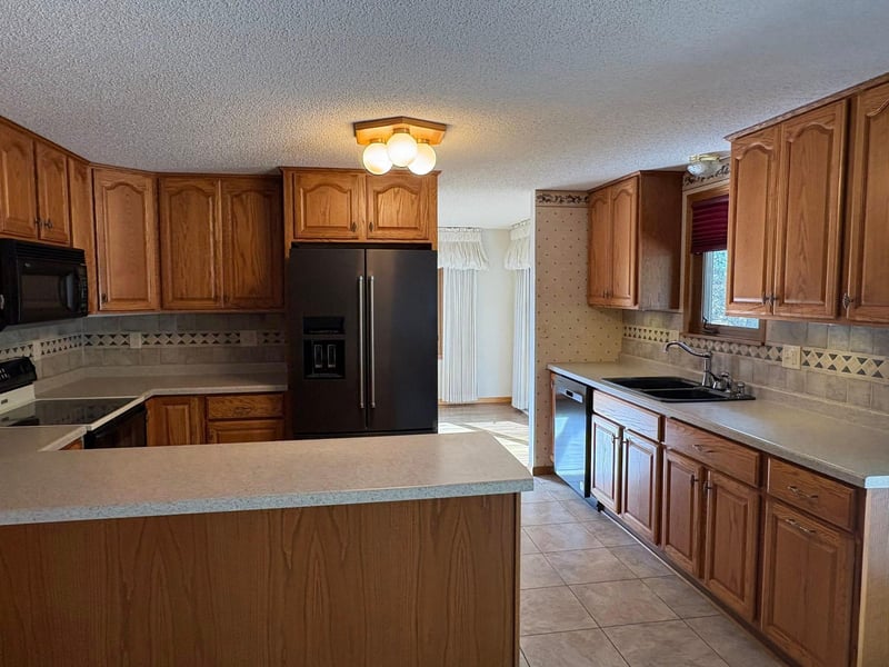 11623 375th Ave, Waseca, MN 56093