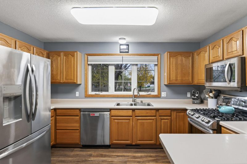 4775 Farmstead Dr, Monticello, MN 55362