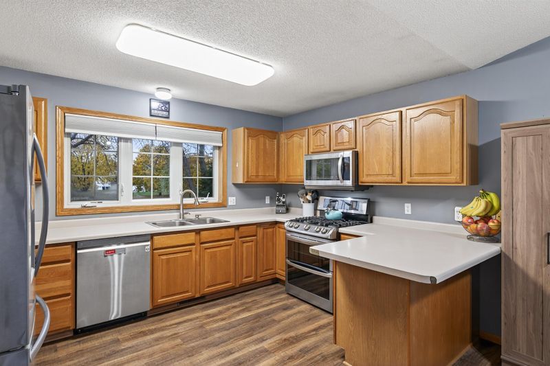 4775 Farmstead Dr, Monticello, MN 55362