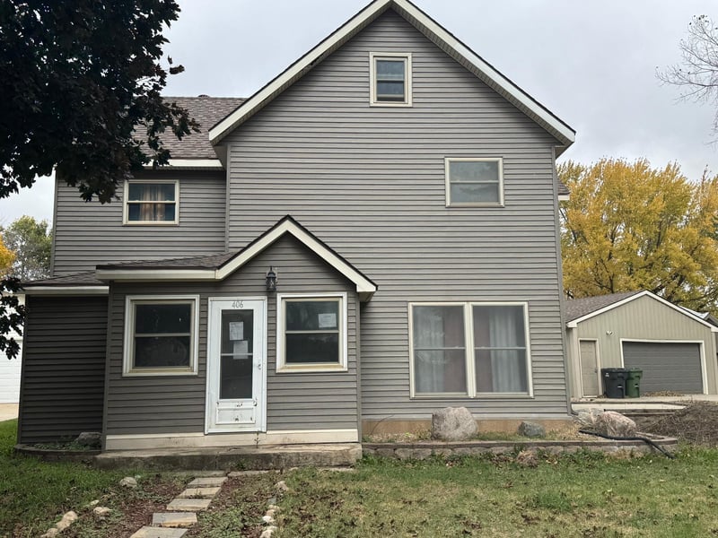 406 4th St, Rushmore, MN 56168
