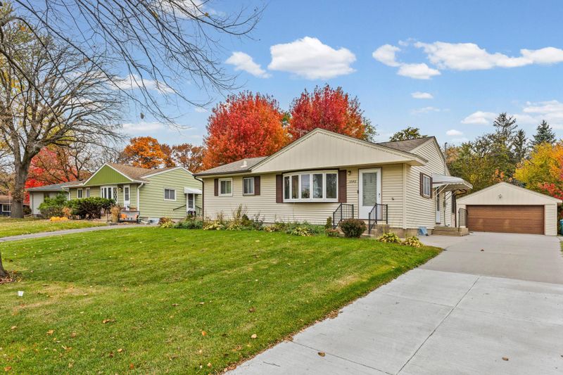 1040 3rd St NW, New Brighton, MN 55112