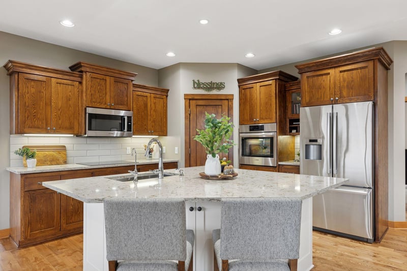 24700 Trail Haven Ln, Rogers, MN 55374