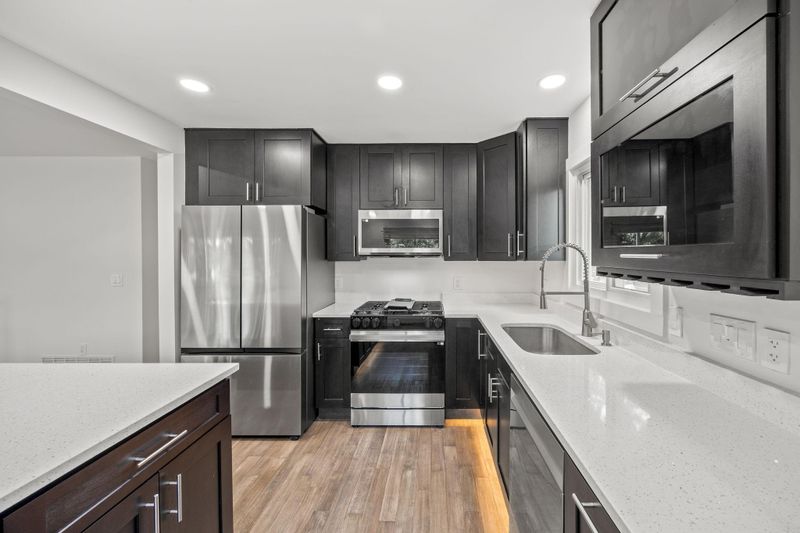 11341 Louisiana Ave N, Champlin, MN 55316