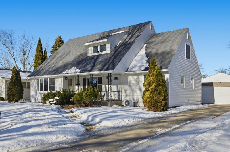 1418 21st Ave S, Moorhead, MN 56560