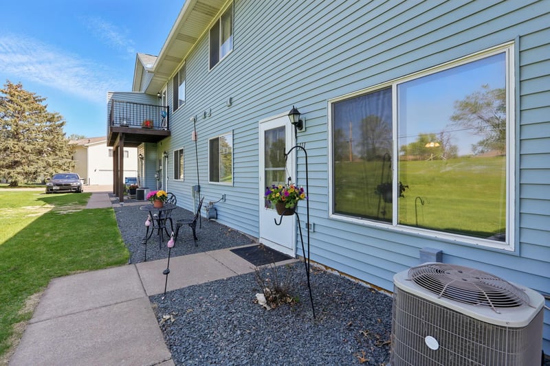 111 96th Ln NE, Blaine, MN 55434