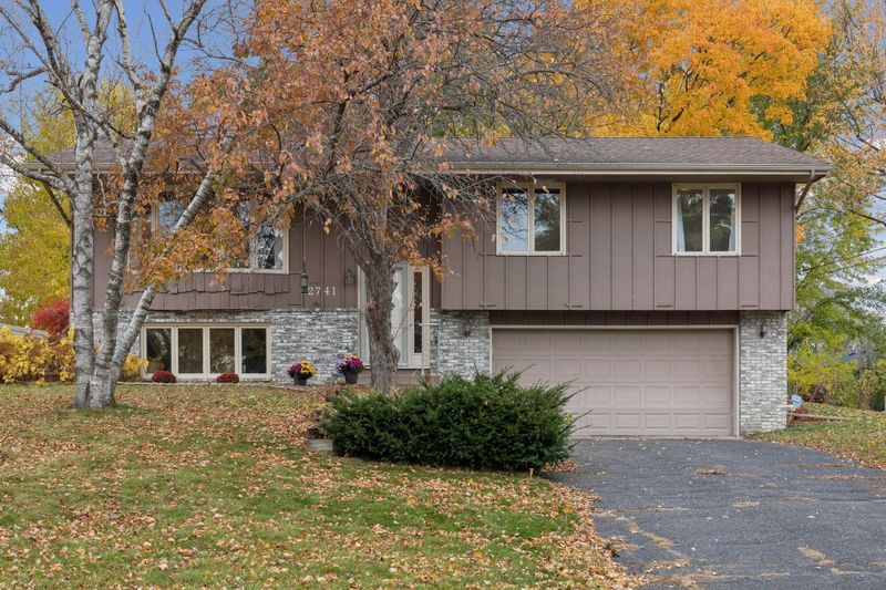 2741 Yukon Ave N, New Hope, MN 55427