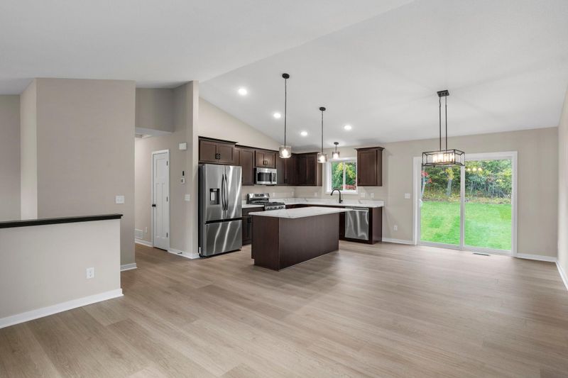 3226 Nottingham Rd S, Saint Cloud, MN 56301