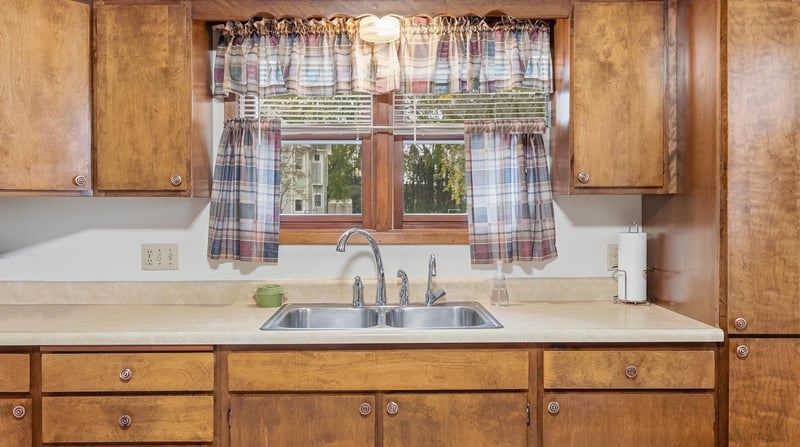 25 Ann St S, Minnesota Lake, MN 56068