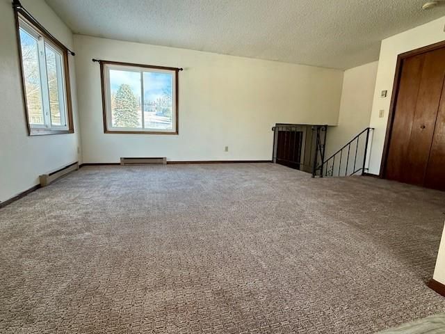 1135 20th St, Windom, MN 56101