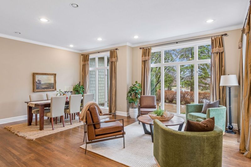 18709 Melrose Chase, Eden Prairie, MN 55347